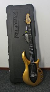 Custom Ernie Ball Music Man John Petrucci Majesty Gold Mine Black Center Guitarra eléctrica Puente trémolo Pastillas activas 9V Bat7684382