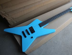 Guitarra eléctrica azul de fábrica personalizada con cuerpo de forma inusual, 1 pastilla, herrajes negros, sin incrustaciones de traste, oferta personalizada