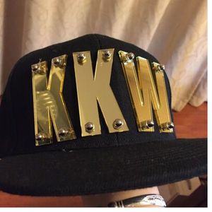 Casquettes de baseball Hip-Hop 3D lettres acryliques pointes boulonnées Rivets acrylique snapback chapeaux de mode en gros réglable noir