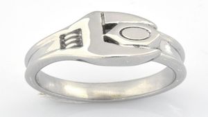 Joyería vintage de acero inoxidable hecha a medida para hombres o mujeres HERRAMIENTAS DE REPARACIÓN DE MOTOCICLETAS LLAVE DE TUERCA ANILLO DE MOTORISTA FSR13W975635933