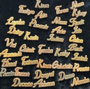 Nom personnalisé Cursive graver lettre collier avec chaîne de tennis de 20 pouces pour hommes femmes Micro pavé pendentif solide dos Hip Hop Rock Street bijoux