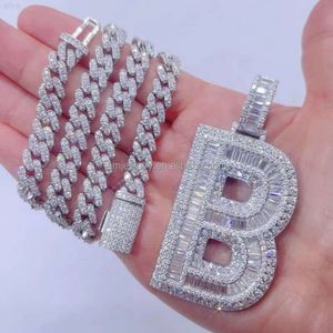 Testeur de diamant personnalisé glacé Vvs Moissanite Hip Hop, pendentif Baguette à lettre unique, collier Alphabet 
