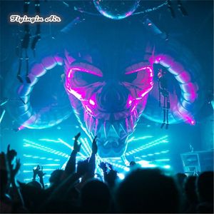 Modèle de crâne de démon gonflable décoratif d'Halloween 8 m tête de diable géante suspendue à l'air pour la décoration de scène de concert et de festival de musique