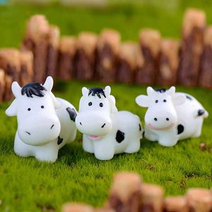 Lindo Adorable Vaca Animal Muñeca Adorno Figuras en Miniatura Accesorio Terrario Planta Suculenta Maceta Material DIY Jardín de Hadas Decoración DH8475
