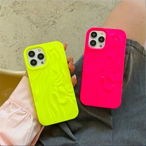 Coque de téléphone froissée en Silicone, jolie coque en TPU souple fluorescente 3D pour iPhone 15 14 Pro Max 13 12 Pro 11