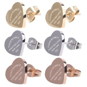 Tamaño lindo Diseñador de lujo Mujeres Fashion Heart Stud Spobinatro de acero inoxidable Regalos Altos pendientes de compromiso de polaco para hombres al por mayor