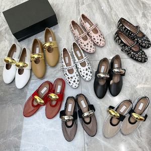 Ballet Flats Designer Shoerinas Femmes Printemps matelassé en cuir authentique Slip On Ballerine Luxury Toe Dames Dames Dames Chaussures avec boîte 505