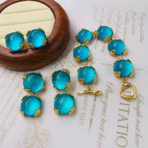 Boucles d'oreilles pendantes antiques vintage en verre de cuivre pur incrusté de clous à chaîne bleue