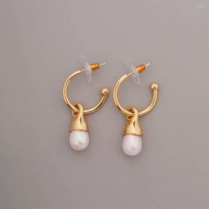 Boucles d'oreilles pendantes européennes et américaines en forme de C ovale perle d'eau douce naturelle pour femmes élégant pendentif en forme de larme bijoux Claasic