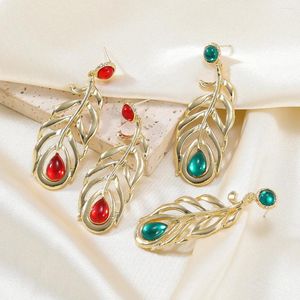 Boucles d'oreilles pendantes en métal ajouré en résine, plumes de paon pour femmes, Design de charme Simple, accessoires de bijoux