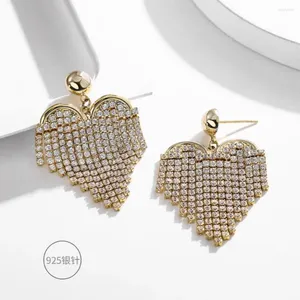 Boucles d'oreilles pendantes tendance, artisanat exquis qui rehausse votre style pour les femmes, idées cadeaux en forme de cœur, édition limitée