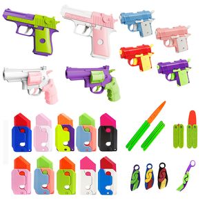 Jouet de décompression couteau à radis 3D pistolet jouet couteau à radis couteau papillon couteau démon griffe pliante enfants soulagement du stress cadeau de noël en gros