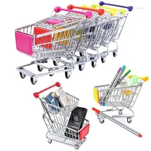 Figuras decorativas 1:48 Mini supermercado Compras Carry Cart Modelo de escritorio Juguetes para niños Decoración del hogar Miniatura