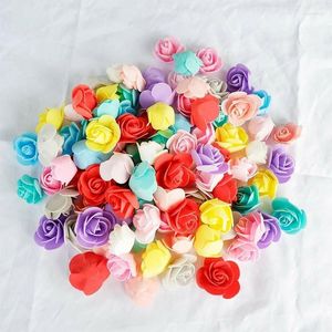 Flores decorativas 100pcs/200pcs cabezas de rosas artificiales espuma 3.5 cm para osos de San Valentín Regalo Decoraciones de flores de fiesta de bodas