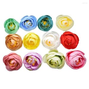 Fleurs décoratives 10pcs 5cm artificiels artificiels faits à la main Camellia fleur de fleur têtes de mariage décoration de coadroises bricolages