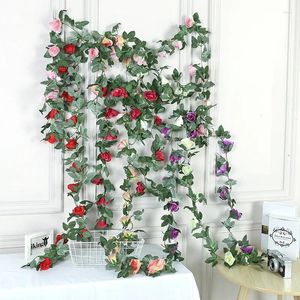 Fleurs décoratives 1pcs Vin de rose artificielle 16 Brick Stone Roard Chambre à manger Plafond Décoration de mur de fleur