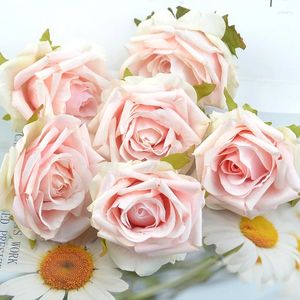 Flores decorativas 20 piezas 7 cm seda rosa cabezas de rosas de alta calidad para la decoración del hogar de la boda falso DIY corona suministros para álbum de recortes
