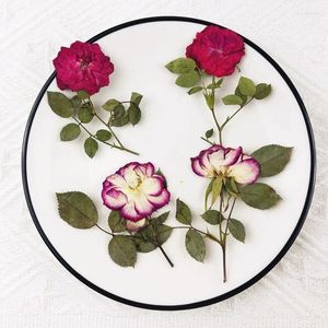 Fleurs décoratives 30pcs Rose pressée séchée feuilles de plante Herbier pour bijoux Pos PO Case Bookmark Invitation Card Diy 2 couleurs