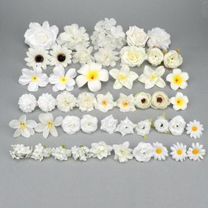 Flores decorativas 47 piezas de cabeza de flor de seda artificial de rosa falsa blanca conjunto combinado para bricolaje boda ramo de novia álbum de recortes decoración de utilería