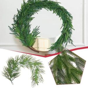 Fleurs décoratives 5 pieds Noël Pine Cypress Garland Greerie artificielle Vinée Vine Décoration d'hiver Décoration d'hiver pour intérieur