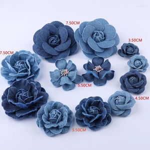 Fleurs décoratives 5 pièces/lot tissu Denim bleu bricolage accessoires pour cheveux fournitures vêtements chapeaux robe décoration fleur coiffure faite à la main artisanat