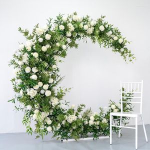 Fleurs décoratives Plante Verte Artificielle Rose Blanche Arrangement De Rangée Florale Arche De Lune Avec Fleur De Mariage Toile De Fond Décor Po Props Stand