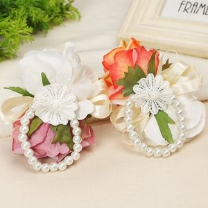 Fleurs décoratives bracelet de corsage de poignet de rose artificielle avec des feuilles de verdure perles de mariage bracelet main pour les femmes mariée demoiselle d'honneur