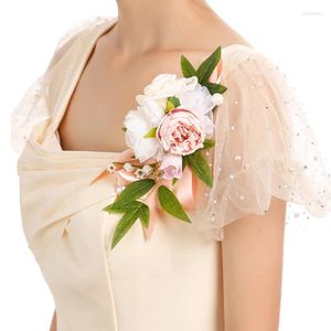 Fleurs décoratives fleurs boutique épaule fleur coréenne de mariage rose corsage corsage de danse de danse de soirée simulation