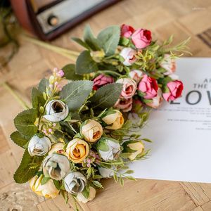 Fleurs décoratives aspect naturel 15 têtes Mini roses en soie faux petits bouquets artificiels pour la maison décoration de mariage accessoires de fête