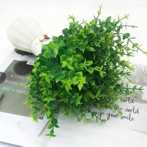 Flores decorativas de eucalipto simulado, 12 Uds., creativas, nunca se descoloran, venas claras, hojas de imitación, planta, pared, suministro para mesa de comedor