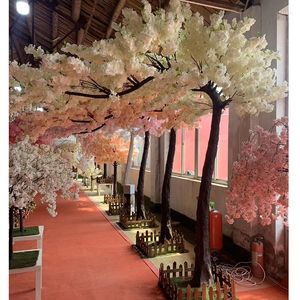 Flores decorativas, venta al por mayor, restaurante, fiesta de boda al aire libre, planta de Sakura, árbol grande de fibra de vidrio Artificial, flor de cerezo falsa para decoración