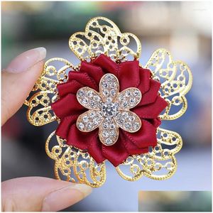 Flores decorativas Guirnaldas 2022 Novia Muñeca Flor Pulsera Elástica Lámina de Oro Cristal Hecho a mano Traje de Novio Pin de Solapa Negocio Weddi Dhuto