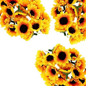 Coronas de flores decorativas 300 piezas Girasol artificial Pequeña margarita Gerbera Cabezas de flores para la decoración del banquete de boda (YellowCoffee)
