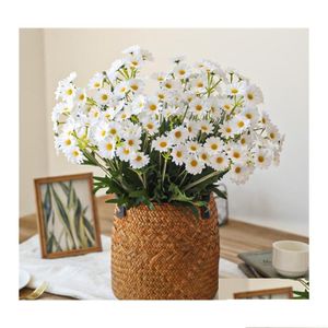 Couronnes de fleurs décoratives Bouquet de marguerite blanche DIY Décoration de la maison Plantes artificielles en soie Fausse fleur Garden Party Drop de livraison Fe Dhetm