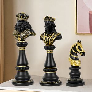 Objets décoratifs Figurines 30 cm International Chess King Queen Knight Statue Ornements Résine Pièces Conseil hommes Moderne Home Decor 230508