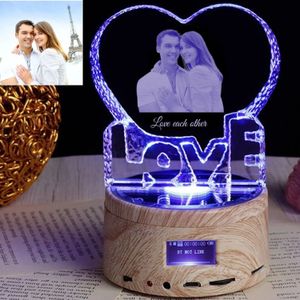Objets décoratifs Figurines Amour Cristal Po Cadeau Image personnalisée Texte Veilleuse Lecteur de musique Bluetooth Couple de mariage pour la fête des pères des mères 230928