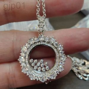 Desginer Chopard Jewelry Xiao Family Fashion Senior Happy Diamond Collar para mujer Full Diamond Sky Star Sun Moon Star Pendientes Conjunto de lujo ligero