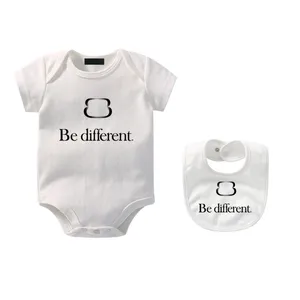 Desigenr Babys Rompers Jobsuit para niños Conjunto de dos piezas de dos piezas algodón de algodón puro de manga corta de manga corta de manga clásica