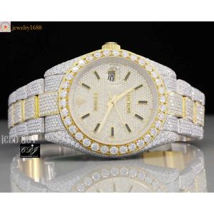 Design Moissanite St Studed Y Out Watch Bust Down Two Tone Hip Hop Diamond Watch for Men and Women Watches