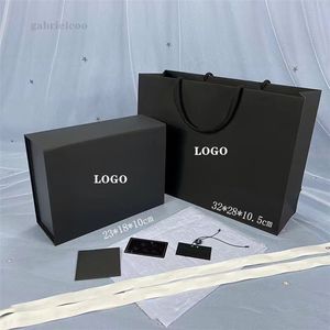 Diseñador Caja de regalo negra Logotipo clásico Perfume Ropa Bufanda Monedero Bolso de mujer Zapatos Caja de embalaje Bolso Tarjeta de cinta Embalaje de regalo