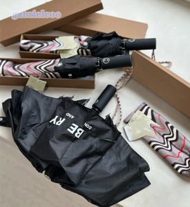 Parapluie noir de styliste, entièrement automatique, lettre classique, logo imprimé, protection solaire, colle noire, mode britannique, boîte-cadeau portable