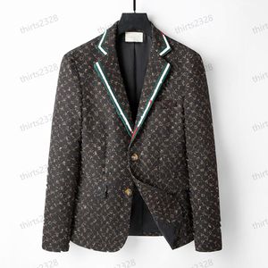 Designer Blazer Men Fashion Costumes Blazers Tendance décontractée Four Seasons Costumes pour hommes Business Asian Taille M à 3XL