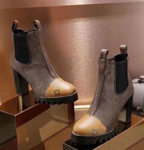 Botas de diseñador Botas de tacón alto para mujer Otoño Invierno Tacón grueso Diseñador Zapatos de mujer Martin Clásicos vintage Botines de cuero con estampado