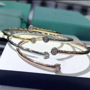 Pulsera de diseño Pulsera de plata esterlina Pulsera clásica de pequeñas gotas de agua Pulsera de moda Joyería de oro de 18 quilates Regalo del día de San Valentín Pulsera de plata rosa dorada