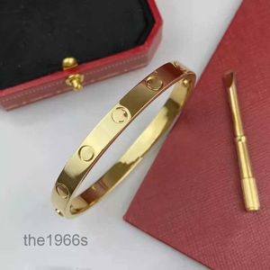 Pulsera de diseño Pulseras de acero de titanio para mujer Tornillo Destornillador Clavo Amor Brazalete Pareja Joyería Plata Oro Conjunto para hombre Regalo TTLO