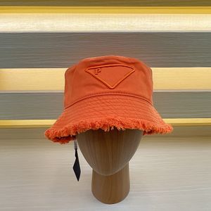 Sombreros de cubo de diseñador para mujeres y hombres Clásicos Sólidos Four Seasen Moda unisex Sombreros de lujo casuales Gorra andrajosa