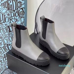 Designer - bottines à semelles épaisses en cuir de veau botte en cuir plate bout ouvert bottes courtes chaussures de luxe chaussures d'usine pour femmes