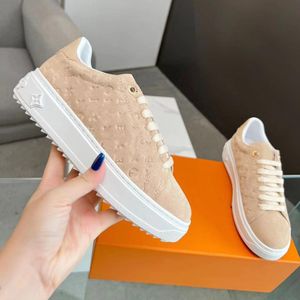 Designer Casual Chaussures Time Out Velours Fourrure Fourrure Chaud Baskets Vieilles Fleurs Tissu En Daim Cerf Sport Sneaker Hommes Femmes Skate Chaussure Jogging Fitness Chaussures 03