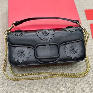 Bolso de hombro con cadena de diseñador para mujer, bolso cruzado, bolso negro liso, bolsos de mensajero con solapa, Hardware, hebilla de letra, decoración de flores 3d, embrague de alta calidad