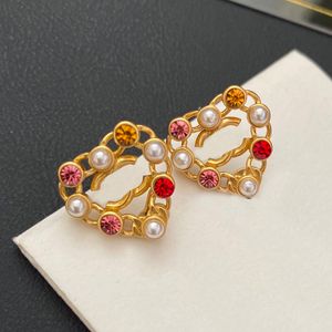 Designer Cuivre Matériel Charme Boucle D'oreille Marque Haut De Gamme Boucles D'oreilles Lettre Boucle D'oreille Goutte Incrustée De Cristal Bijoux De Mariage Cadeau Accessoire De Mode